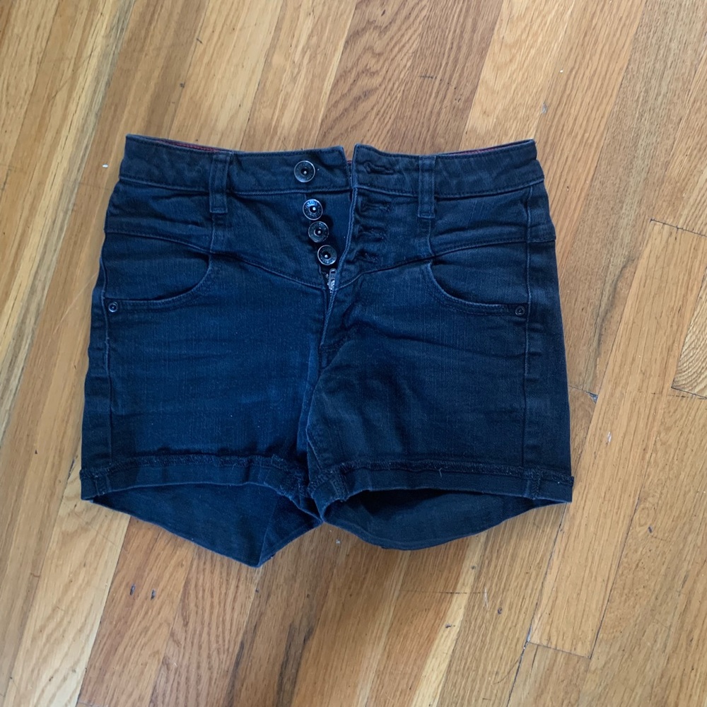 Hot Topic Brand LOVEsick highwaisted jean short